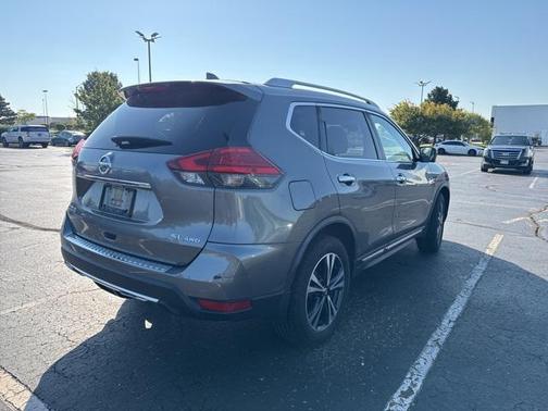 2017 Nissan Rogue SL