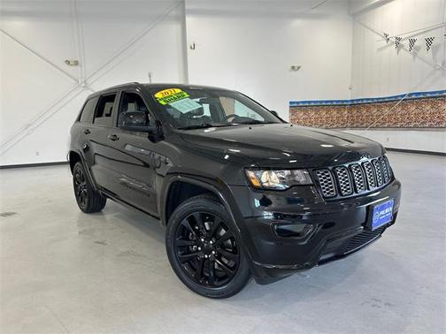 2021 Jeep Grand Cherokee Laredo