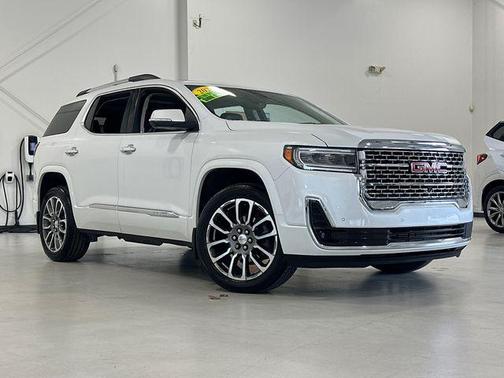 White 2023 GMC Acadia Denali