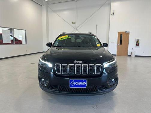 Diamond Black Crystal Pearlcoat 2019 Jeep Cherokee Latitude Plus