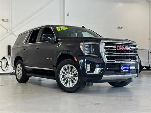 2023 GMC Yukon SLT