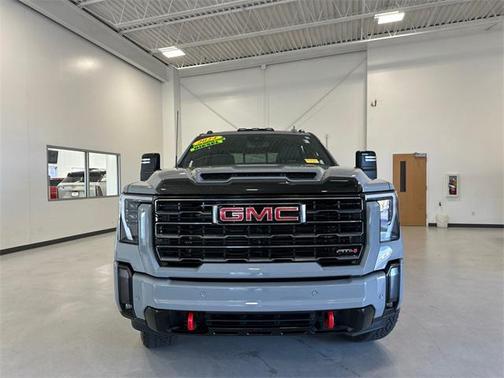 2024 GMC Sierra 2500 AT4