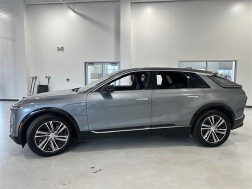 2023 Cadillac LYRIQ Luxury