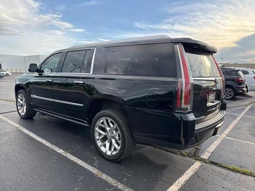 2019 Cadillac Escalade ESV Premium Luxury
