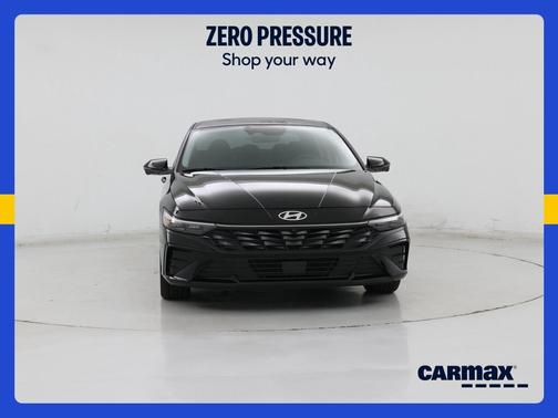 Black 2024 Hyundai ELANTRA Limited