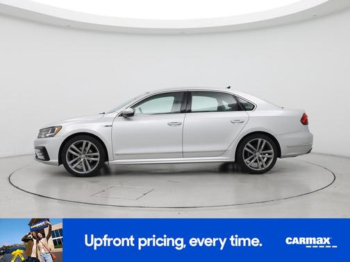 2017 Volkswagen Passat R-Line