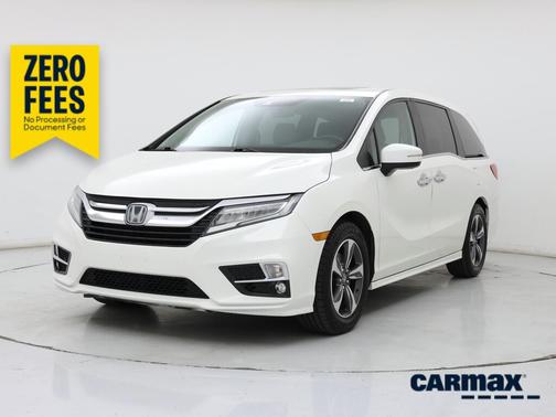 White 2019 Honda Odyssey Touring