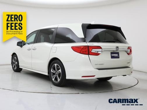White 2019 Honda Odyssey Touring