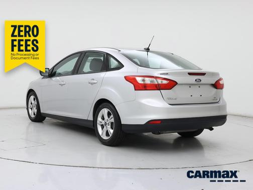 White 2014 Ford Focus SE