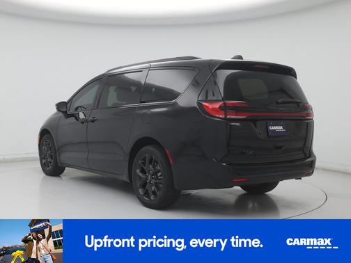 Black 2024 Chrysler Pacifica Limited