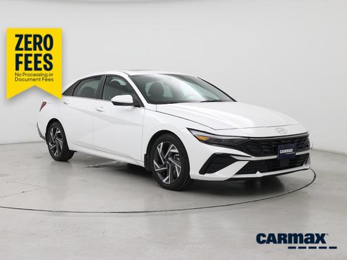 White 2025 Hyundai ELANTRA SEL Convenience