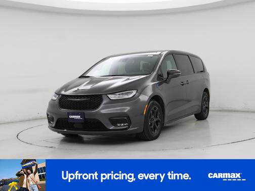 Gray 2022 Chrysler Pacifica Hybrid Touring L