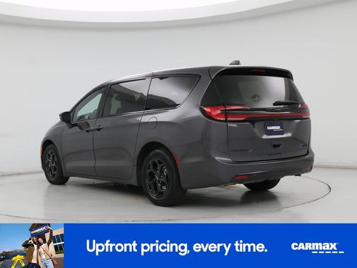 Gray 2022 Chrysler Pacifica Hybrid Touring L