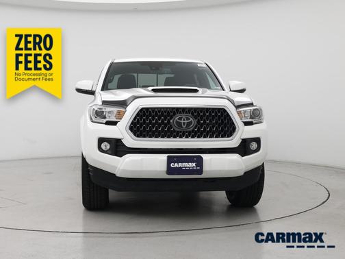 White 2018 Toyota Tacoma TRD Sport