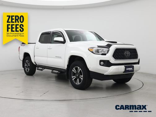 White 2018 Toyota Tacoma TRD Sport