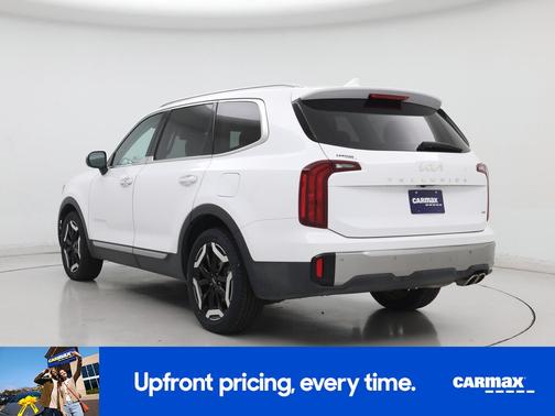 White 2025 Kia Telluride S