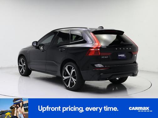 Black 2023 Volvo XC60 Recharge Plug-In Hybrid T8 Ultimate Dark Theme