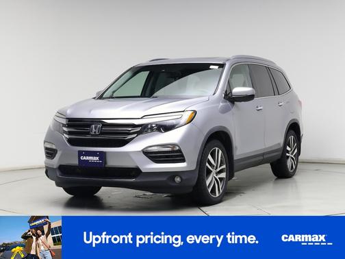 Silver 2017 Honda Pilot Touring