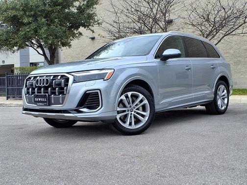 2025 Audi Q7 55 Premium Plus
