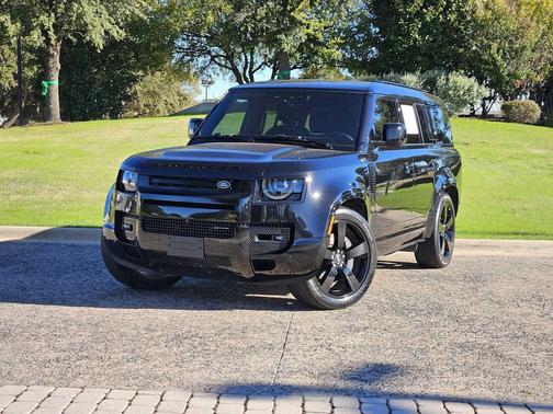 2023 Land Rover Defender 130 X-Dynamic SE
