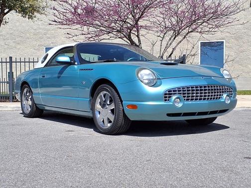 2002 Ford Thunderbird Deluxe