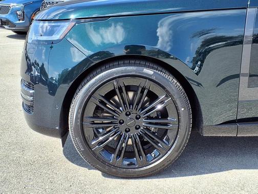 2026 Land Rover Range Rover P400 SE