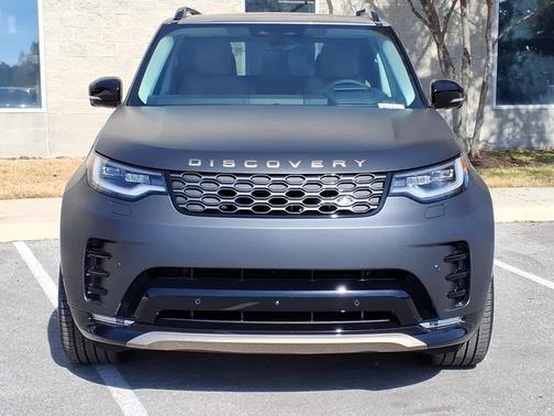 2026 Land Rover Discovery Tempest Edition