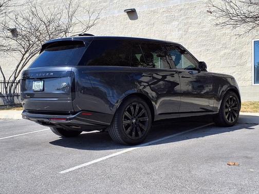2023 Land Rover Range Rover P400 SE