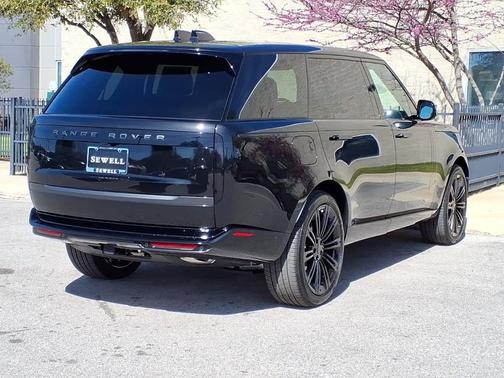 SANTORINI BLACK 2026 Land Rover Range Rover P400 SE 7 Seat