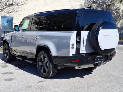 2026 Land Rover Defender P400 X-Dynamic SE