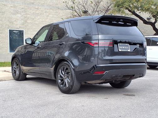 2023 Land Rover Discovery P300 S R-Dynamic