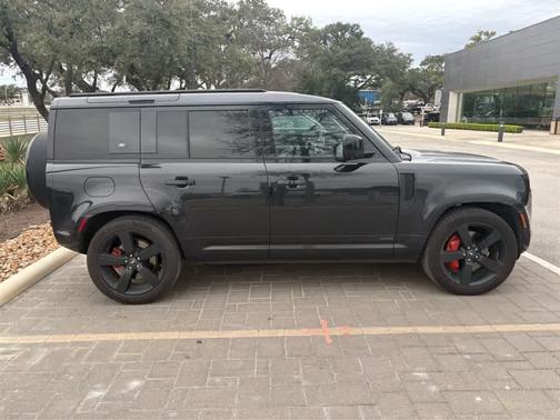2023 Land Rover Defender 110 X