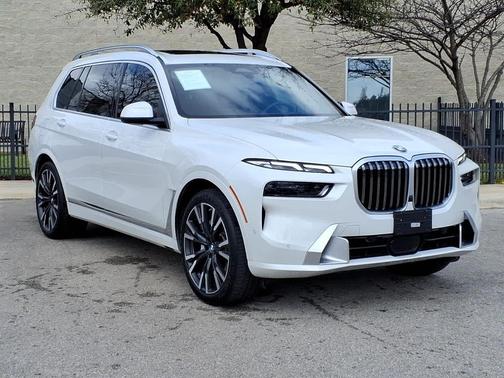2025 BMW X7 xDrive40i