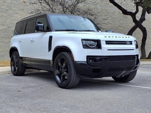 2026 Land Rover Defender P400 X-Dynamic SE