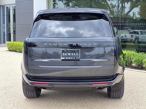 CARPATHIAN GREY 2026 Land Rover Range Rover P400 SE