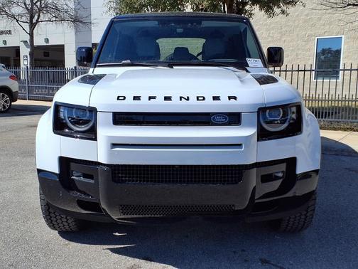 2026 Land Rover Defender P400 X-Dynamic SE