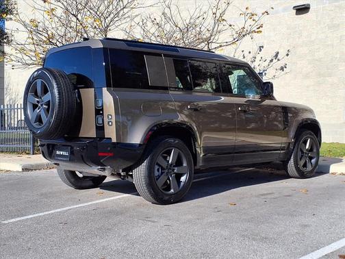 2026 Land Rover Defender P400 X-Dynamic SE