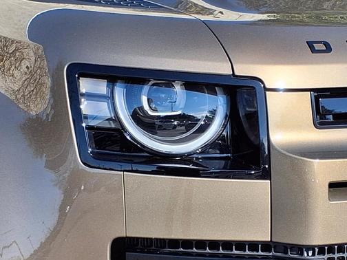 2026 Land Rover Defender P400 X-Dynamic SE