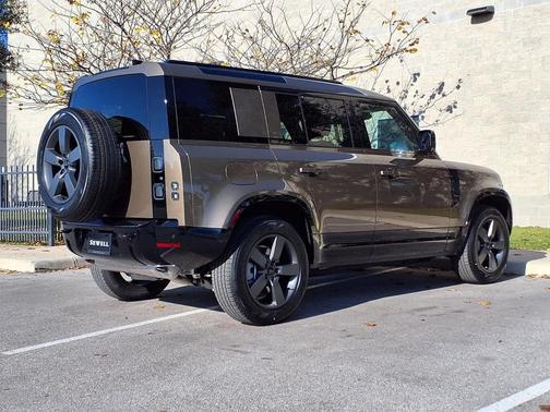 2026 Land Rover Defender P400 X-Dynamic SE