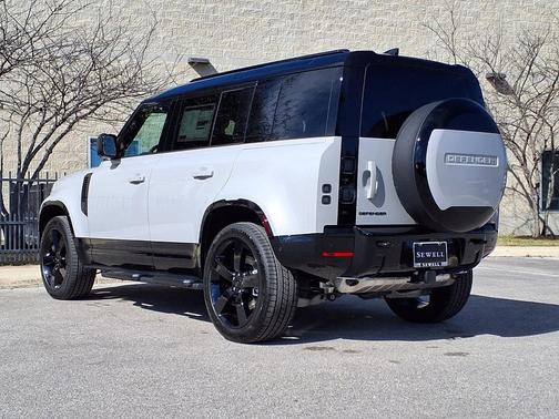 2026 Land Rover Defender P400 X-Dynamic SE