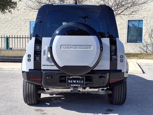 2026 Land Rover Defender P400 X-Dynamic SE