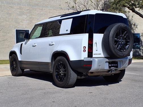 2024 Land Rover Defender 110 P300