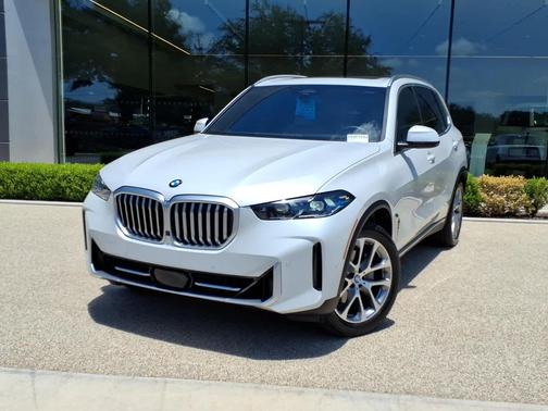 Mineral White Metallic 2025 BMW X5 sDrive40i