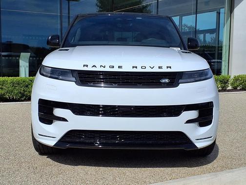 Fuji White 2026 Land Rover Range Rover Sport SE