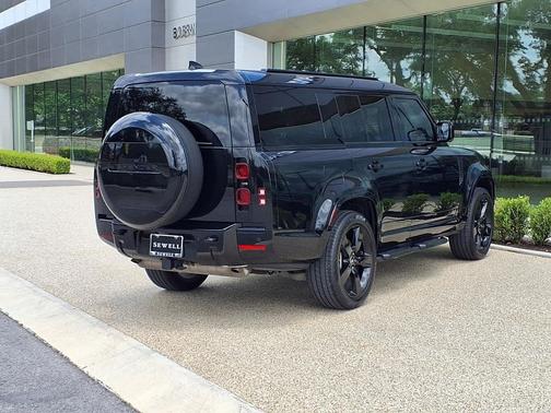 Santorini Black Metallic 2025 Land Rover Defender 130 P400 X-Dynamic SE