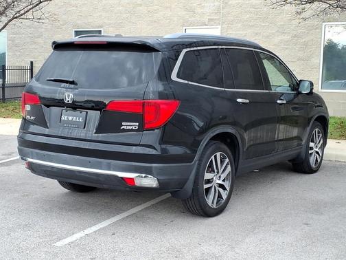 2017 Honda Pilot Touring