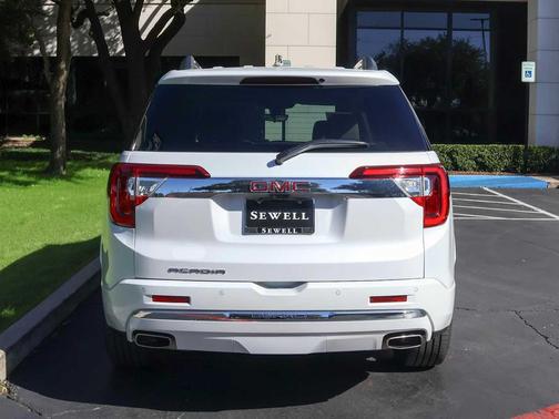 2021 GMC Acadia Denali