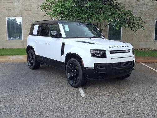 Fuji White 2026 Land Rover Defender P400 X-Dynamic SE