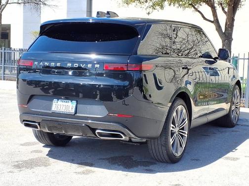 2025 Land Rover Range Rover Sport SE