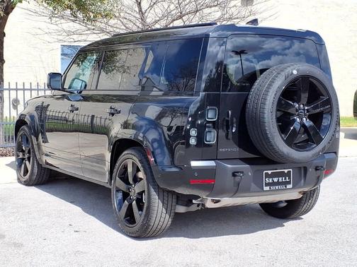 2026 Land Rover Defender P400 X-Dynamic SE